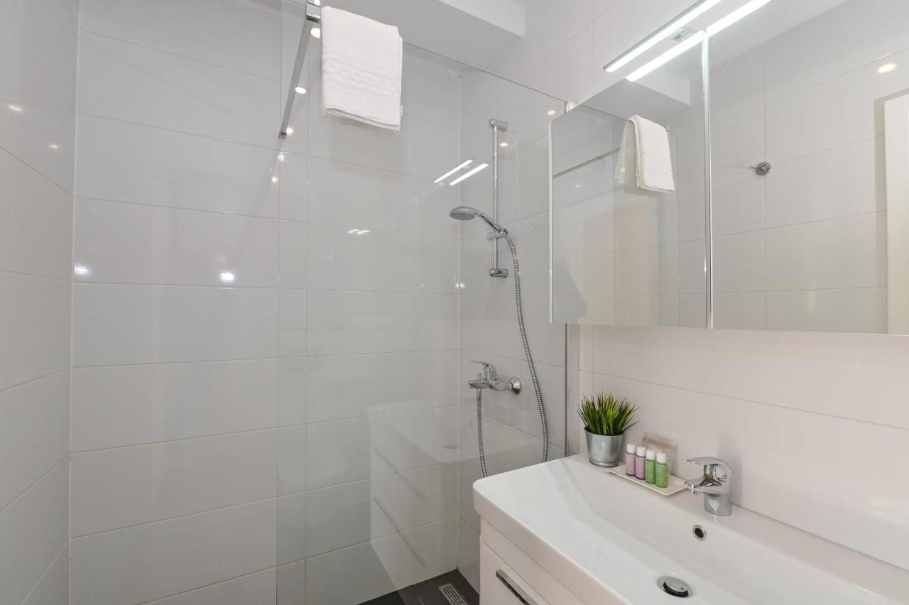 Apartment Funtastic With Private Pool Novaglia Esterno foto