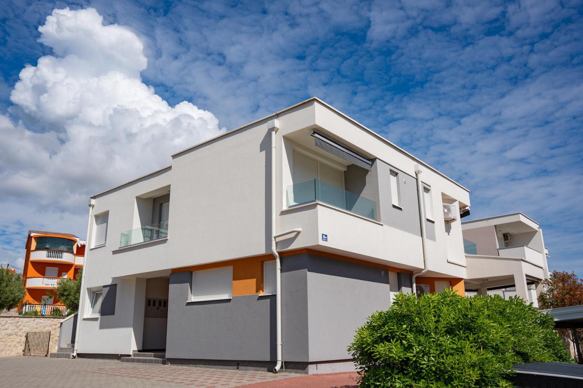 Apartment Funtastic With Private Pool Novaglia Esterno foto