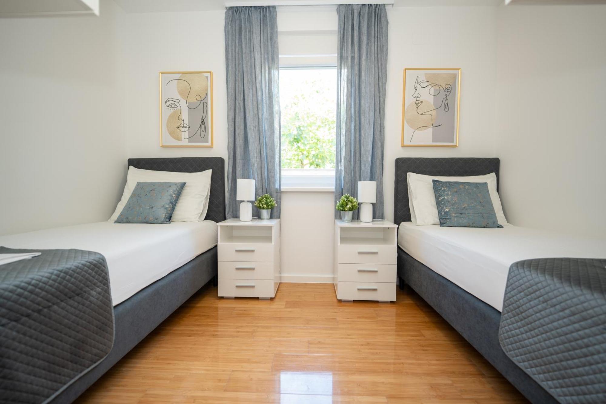 Apartment Funtastic With Private Pool Novaglia Esterno foto