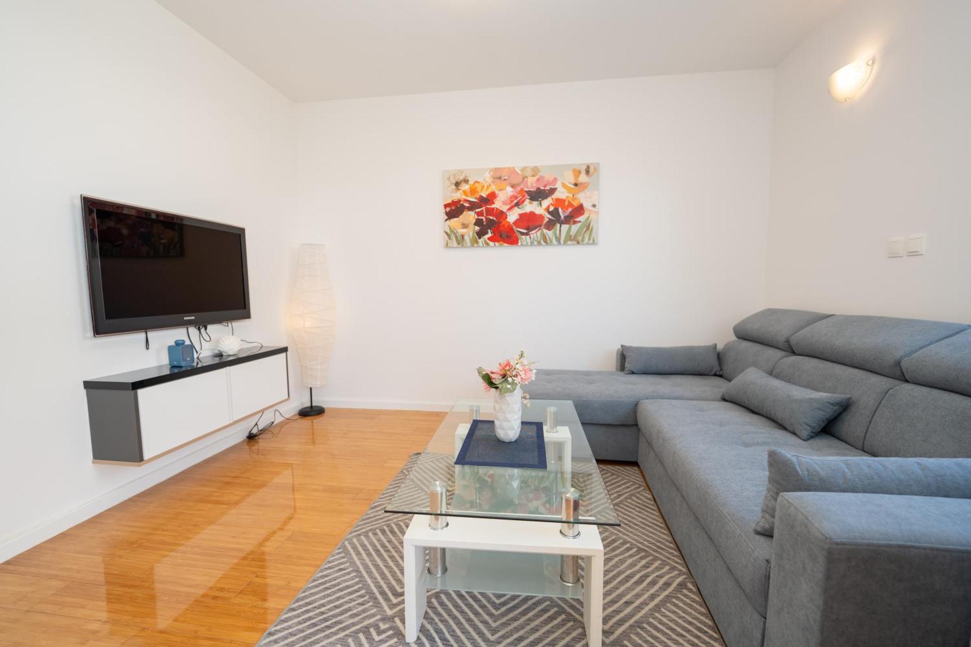 Apartment Funtastic With Private Pool Novaglia Esterno foto