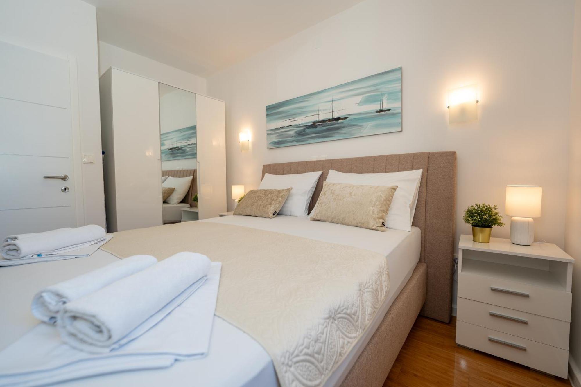 Apartment Funtastic With Private Pool Novaglia Esterno foto